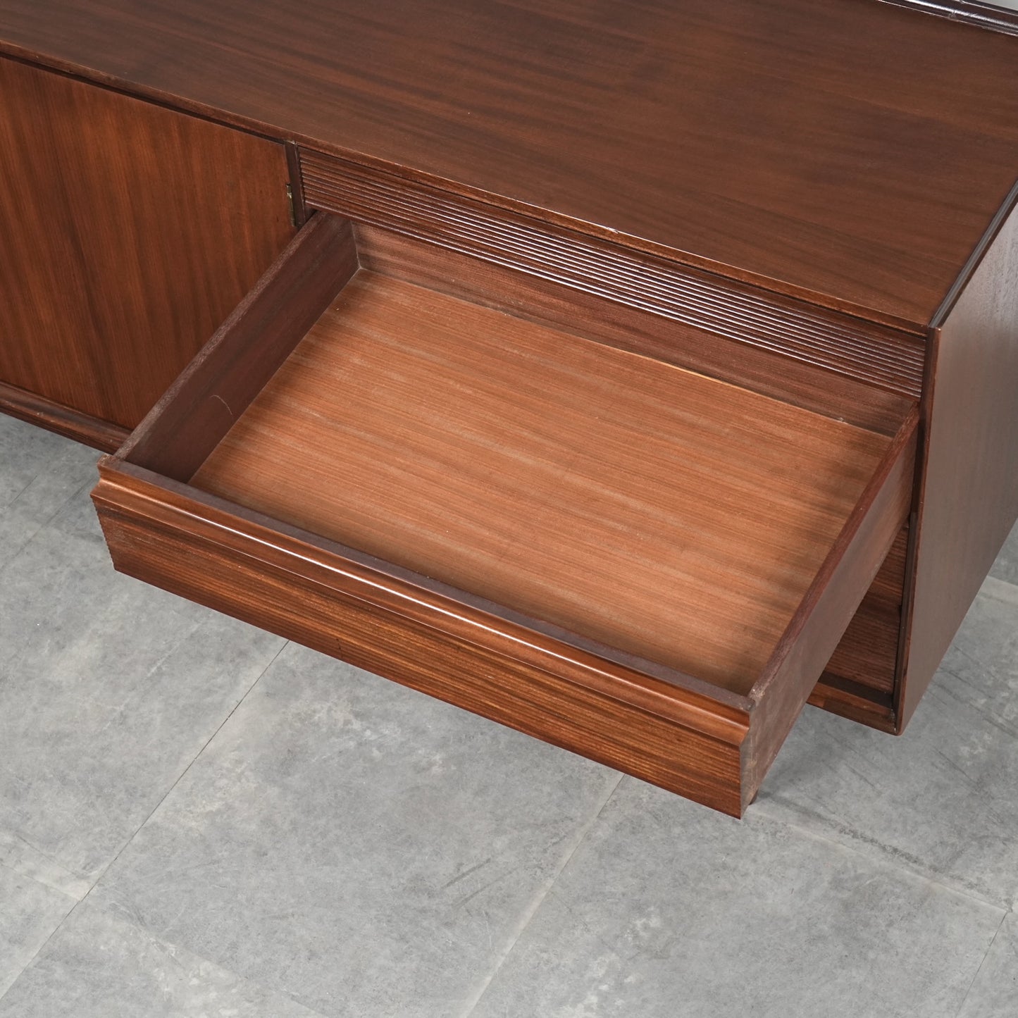 【Richard Hornby】ヴィンテージ サイドボード