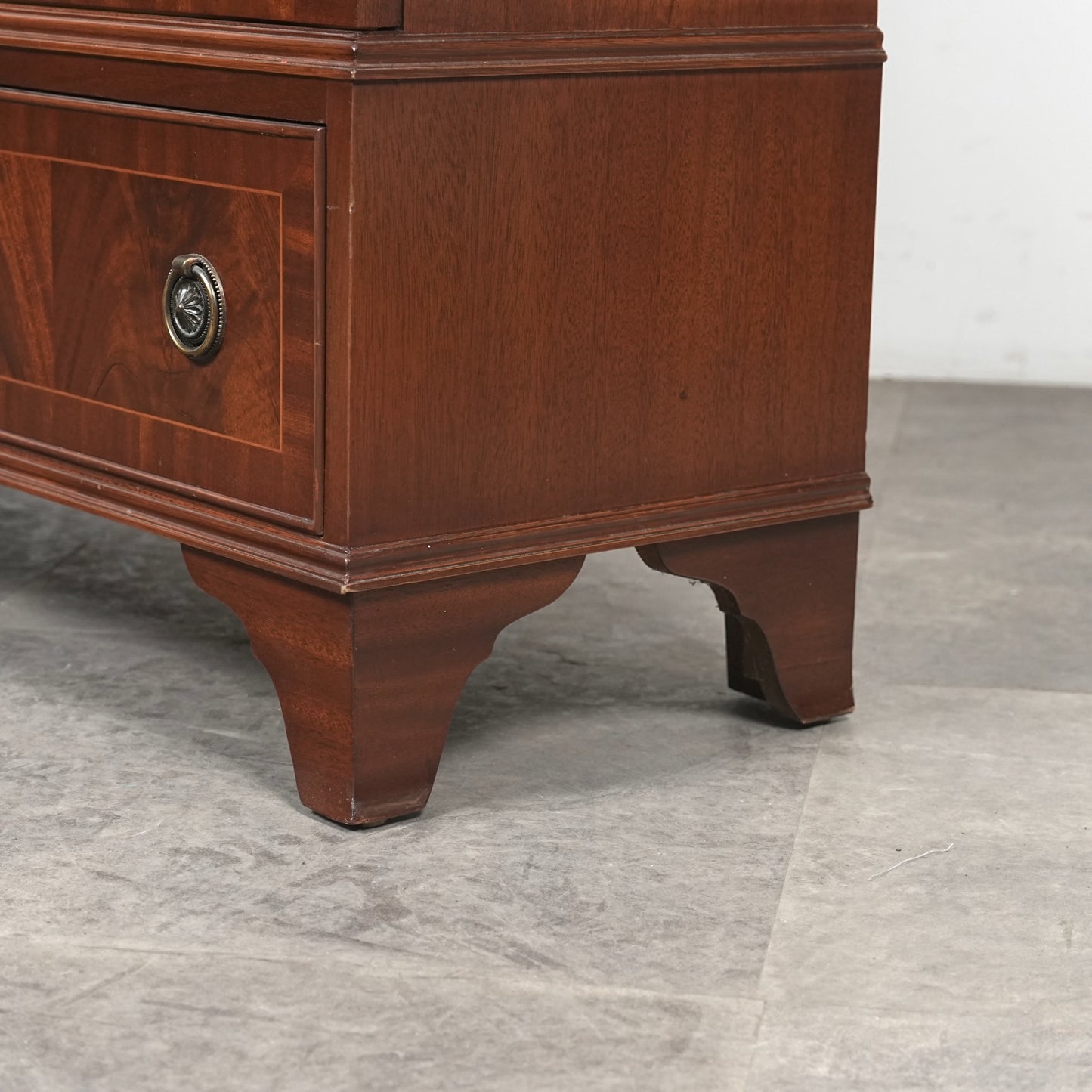 【JAYCEE FURNITURE】ヴィンテージ ガラスキャビネット