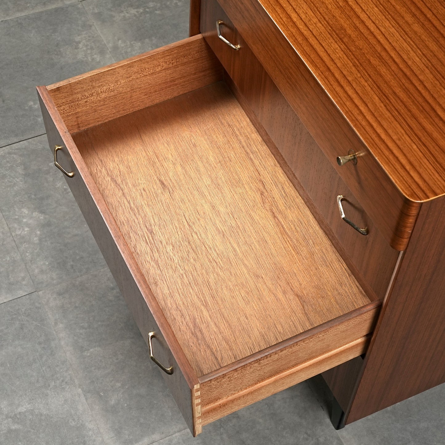 【Limelight Furniture】ヴィンテージ チェスト
