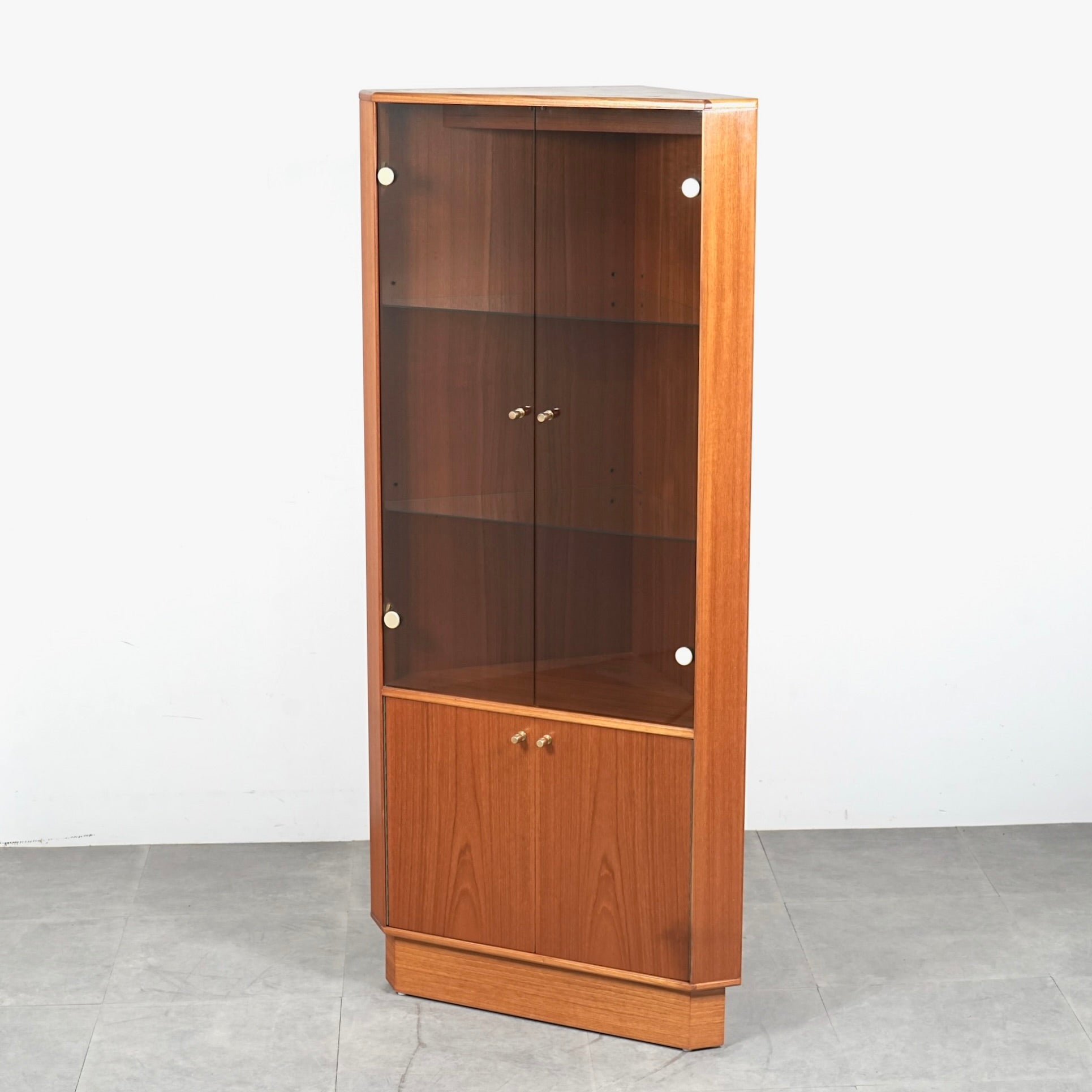 MID-CENTURY&VINTAGE – TIME HYPE