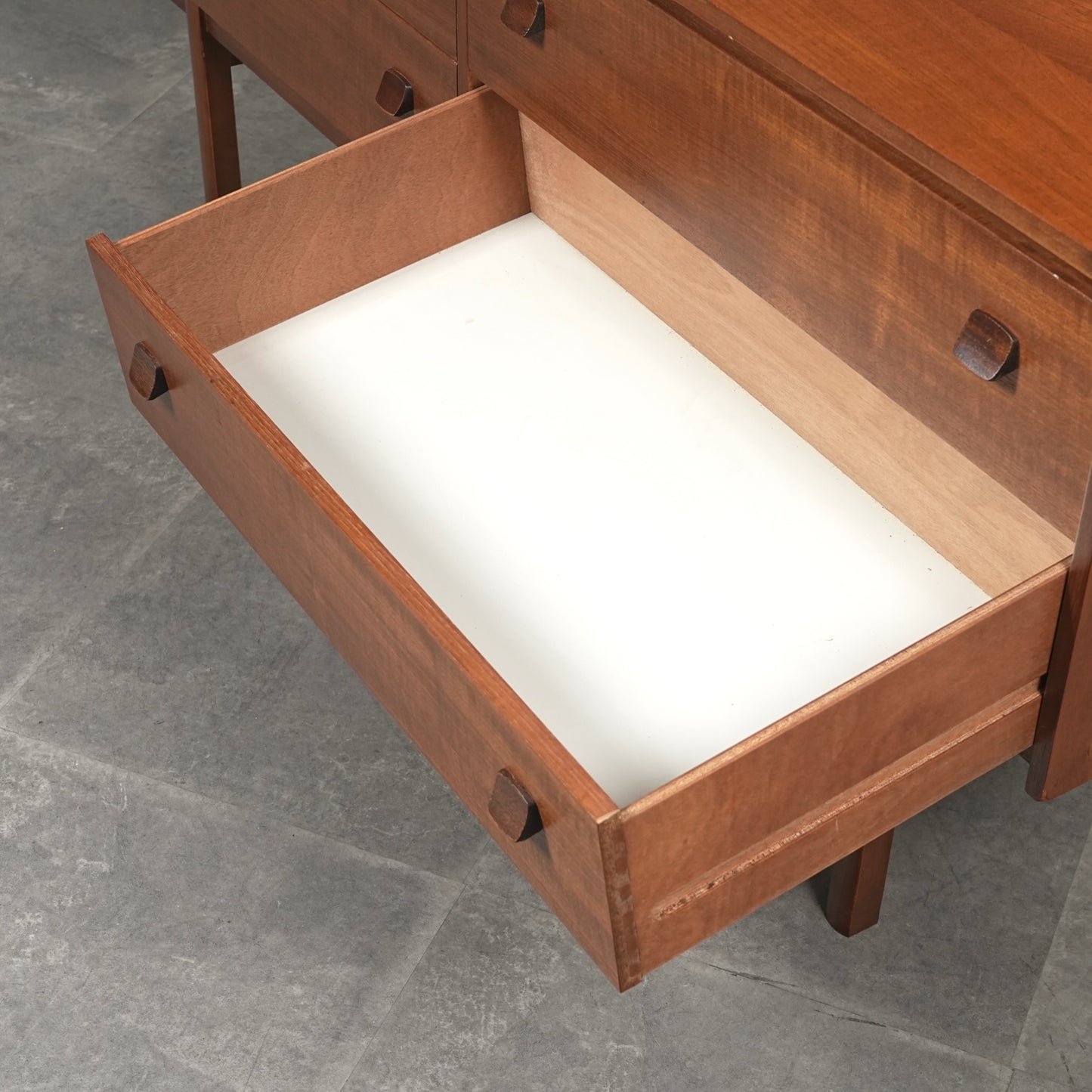 【SYMBOL FURNITURE】ヴィンテージ サイドボード