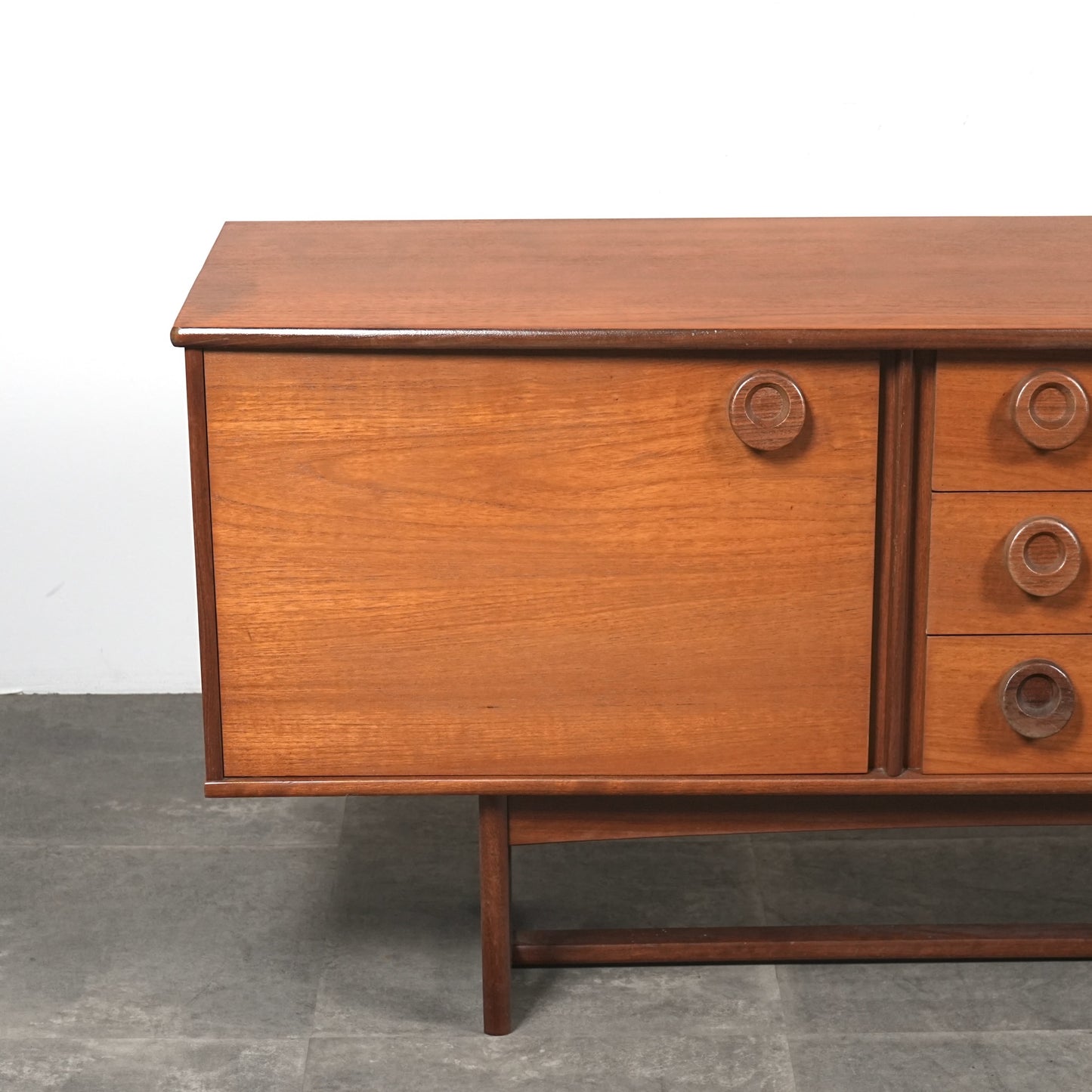 【Portwood  Furniture】ヴィンテージ サイドボード