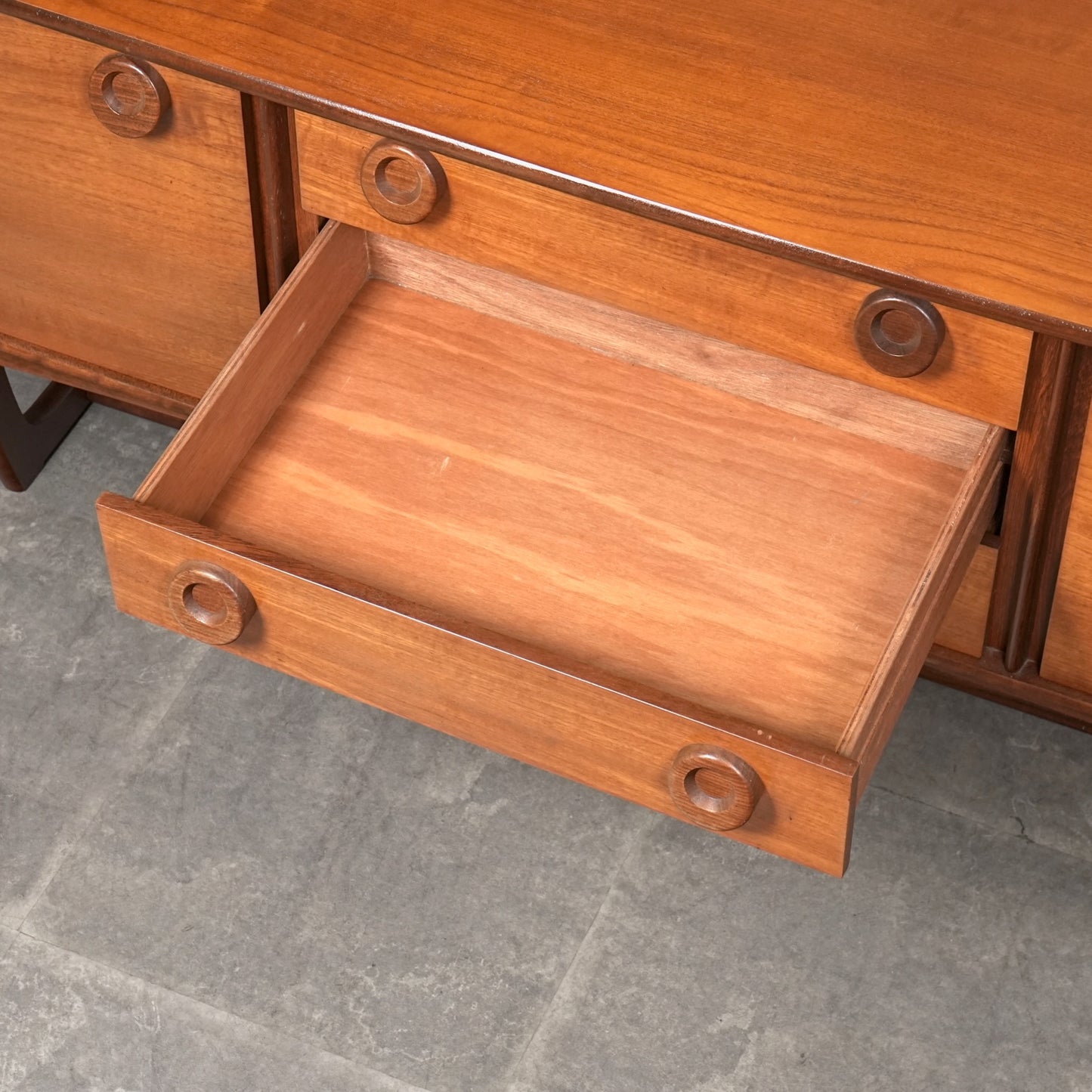 【Portwood  Furniture】ヴィンテージ サイドボード