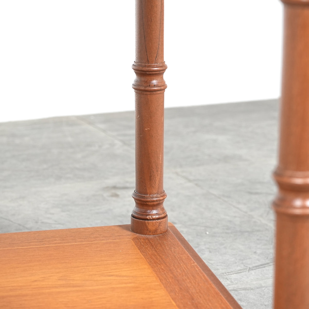 【LEGATE FURNITURE】ヴィンテージ サイドテーブル