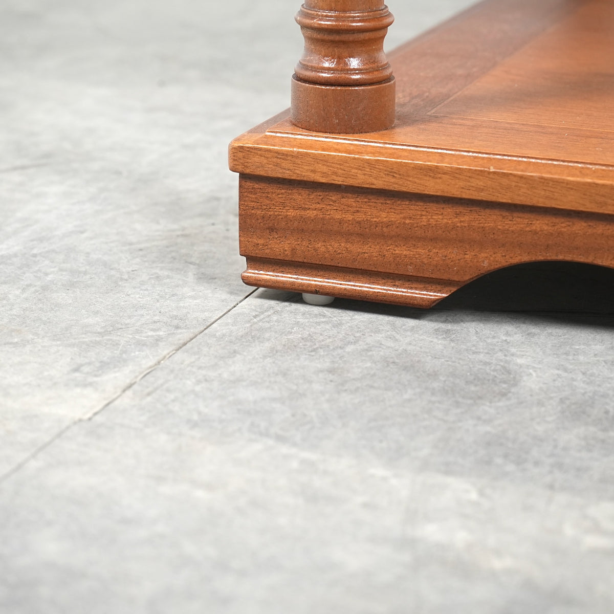 【LEGATE FURNITURE】ヴィンテージ サイドテーブル