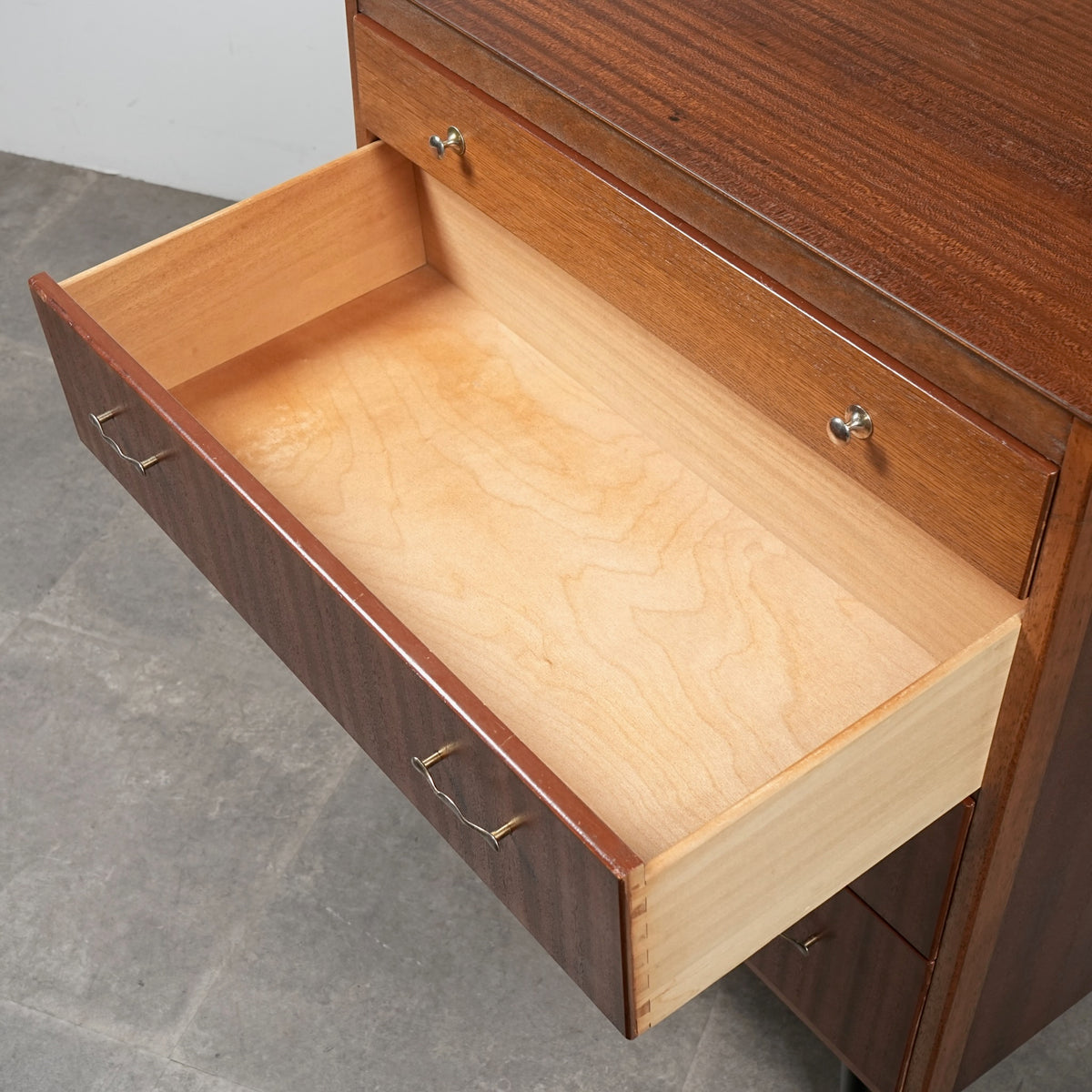 【Limelight Furniture】ヴィンテージ チェスト