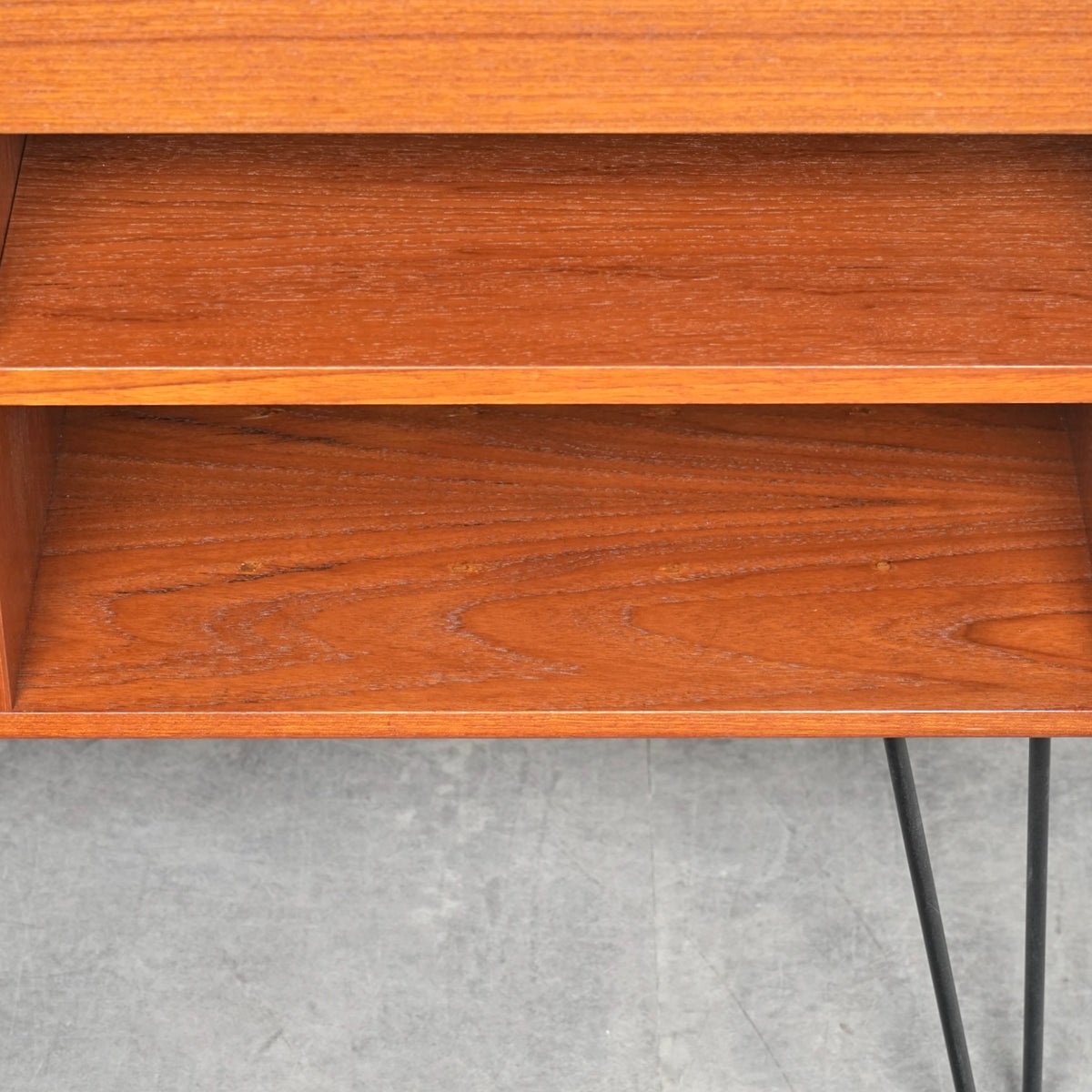 【G-PLAN】ヴィンテージ サイドボード(ヘアピンカスタム)