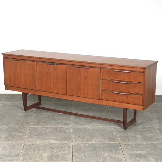 イギリスヴィンテージ サイドボード