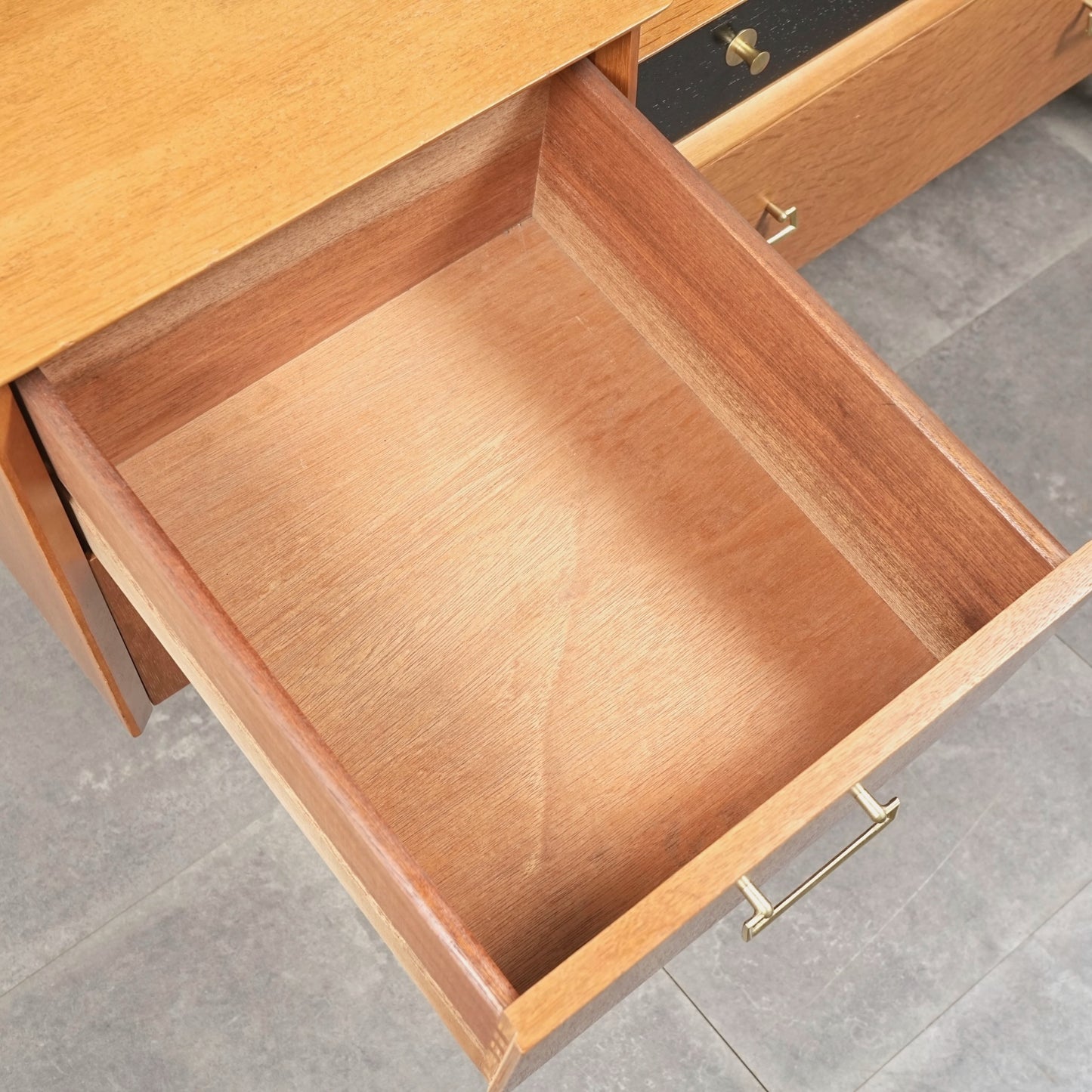 【Limelight furniture】ヴィンテージ サイドボード