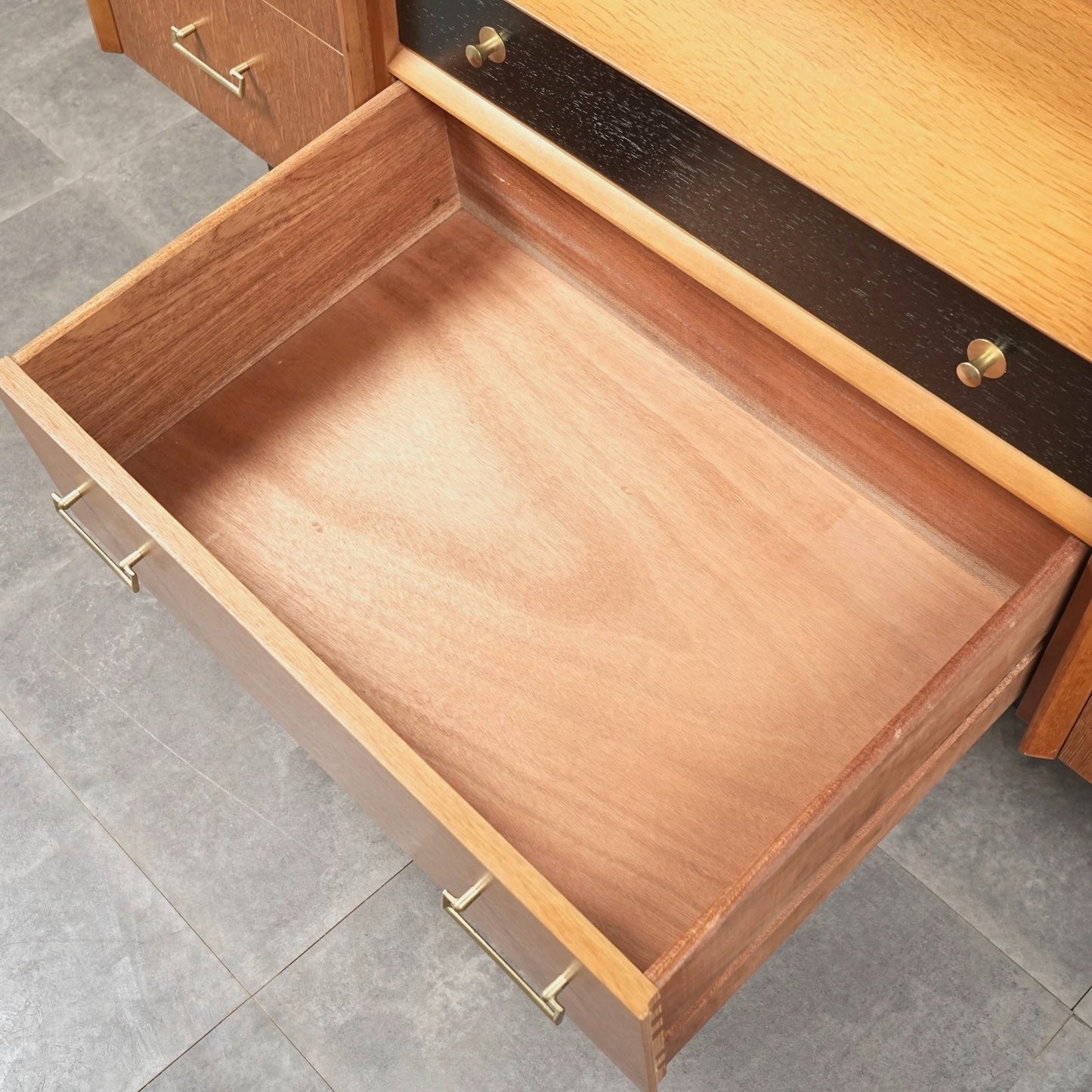 【Limelight furniture】ヴィンテージ サイドボード