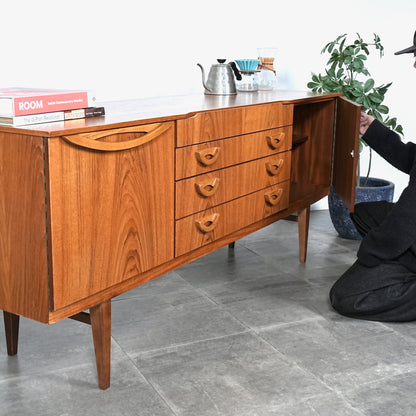 【Beautility】ヴィンテージ サイドボード