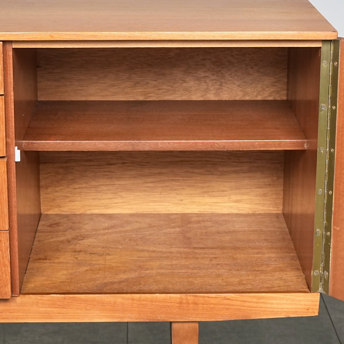 【Beautility】ヴィンテージ サイドボード