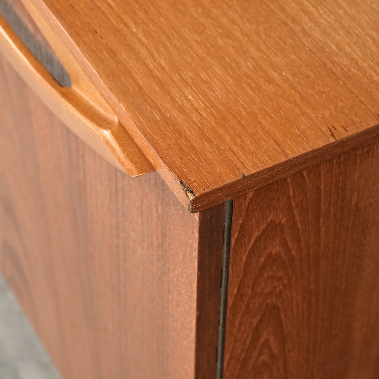 【Beautility】ヴィンテージ サイドボード