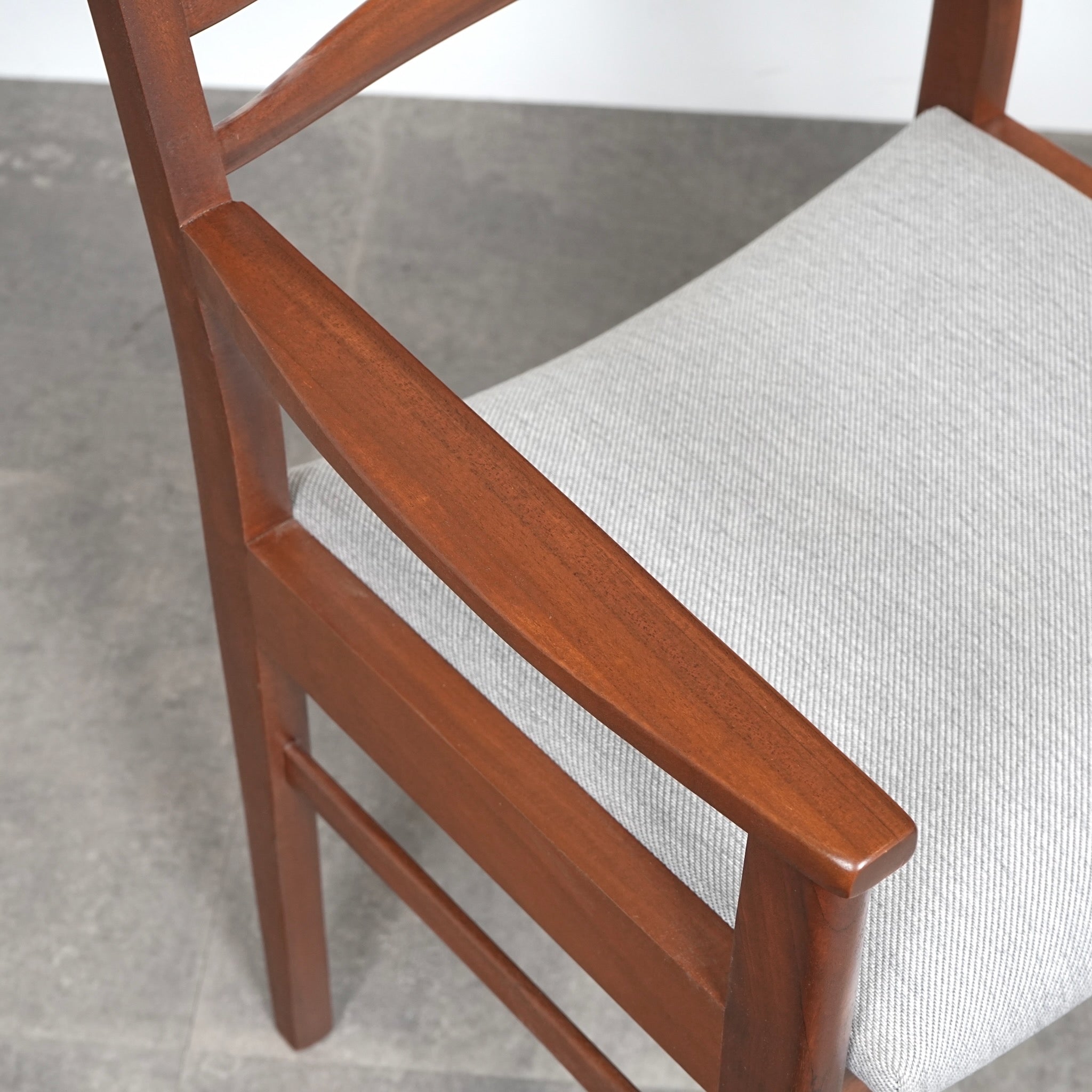 イギリスヴィンテージ アームチェア【張替済】 – TIME HYPE イギリスヴィンテージ アームチェア【張替済】 – TIME HYPE