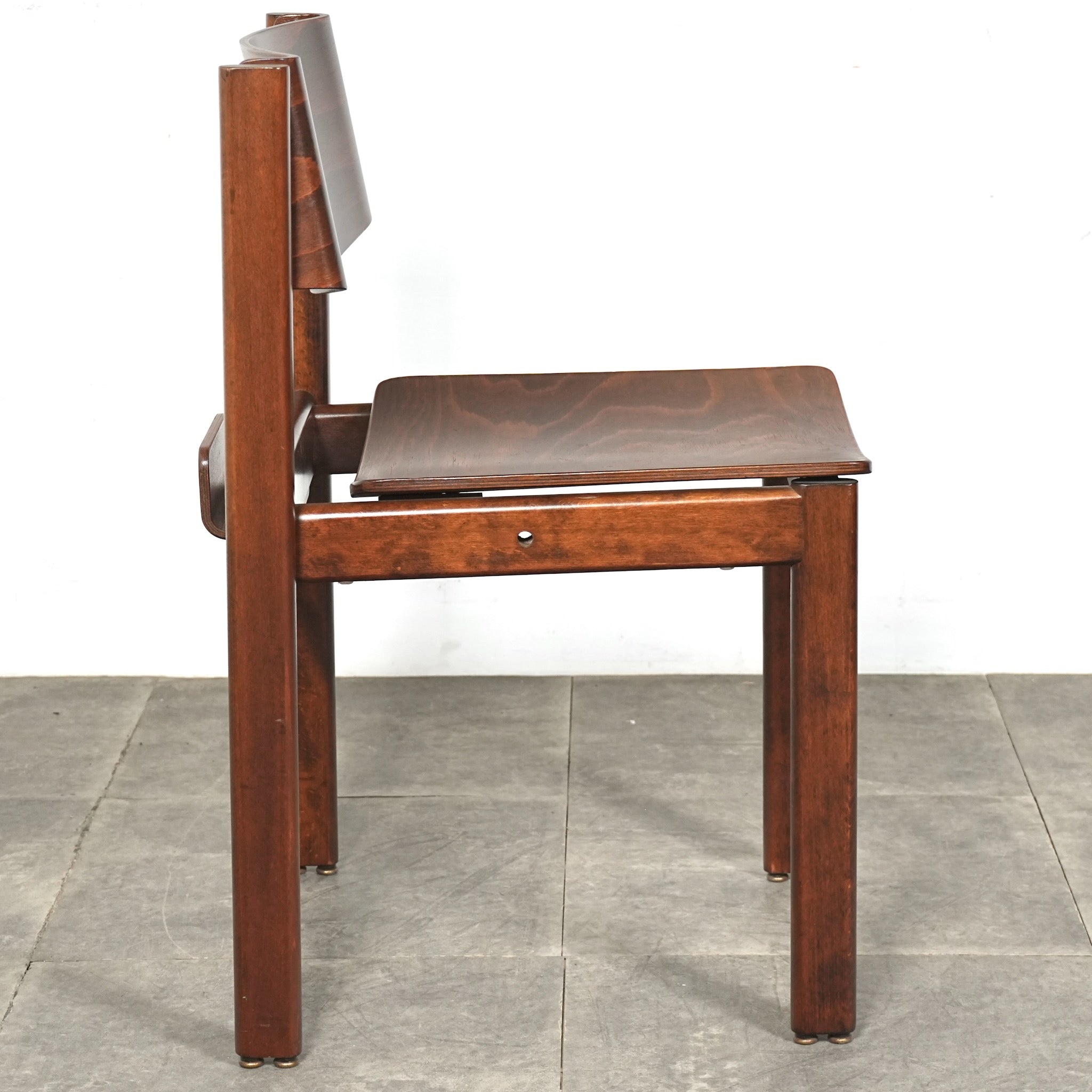 オランダヴィンテージ スタッキングチェア – TIME HYPE