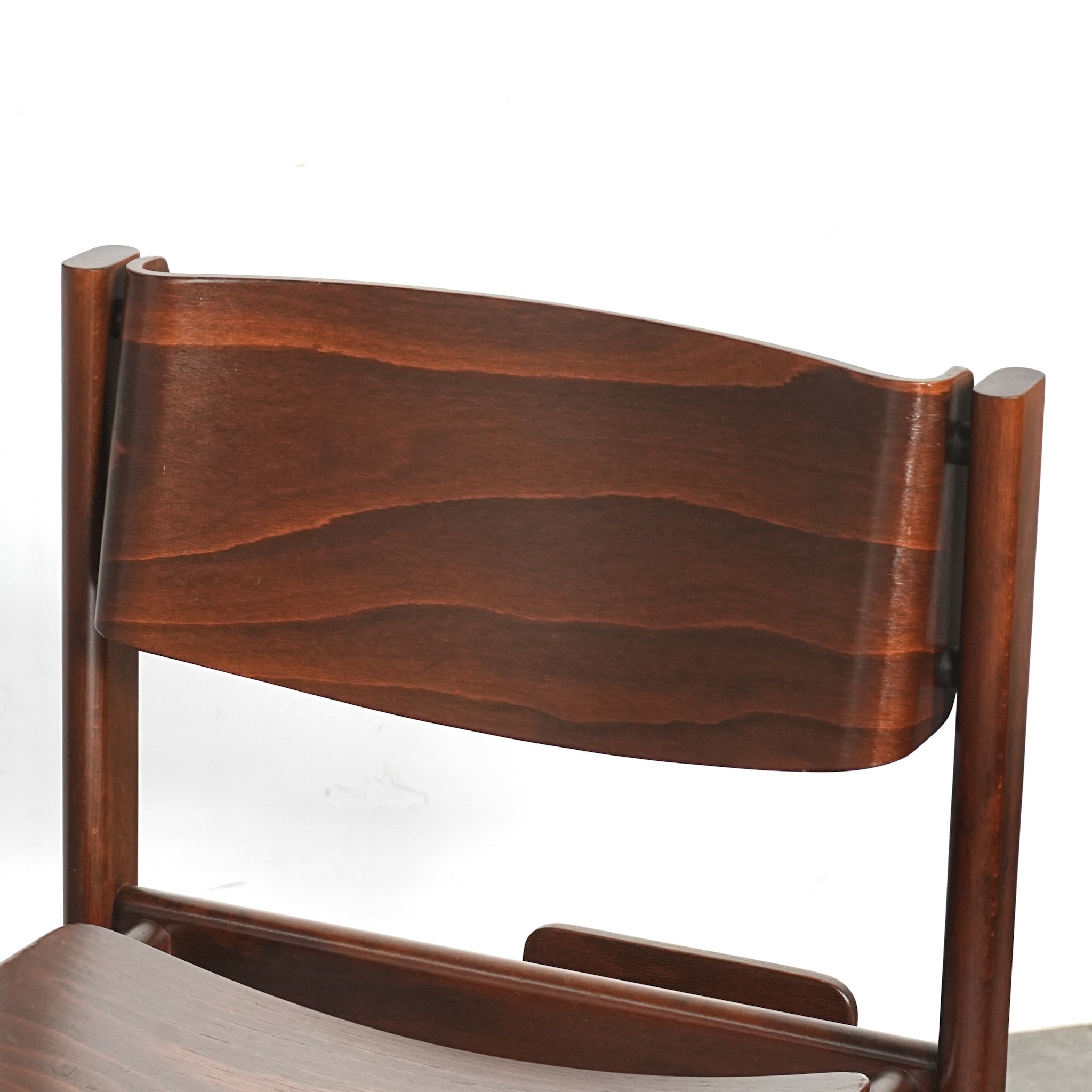 オランダヴィンテージ スタッキングチェア – TIME HYPE