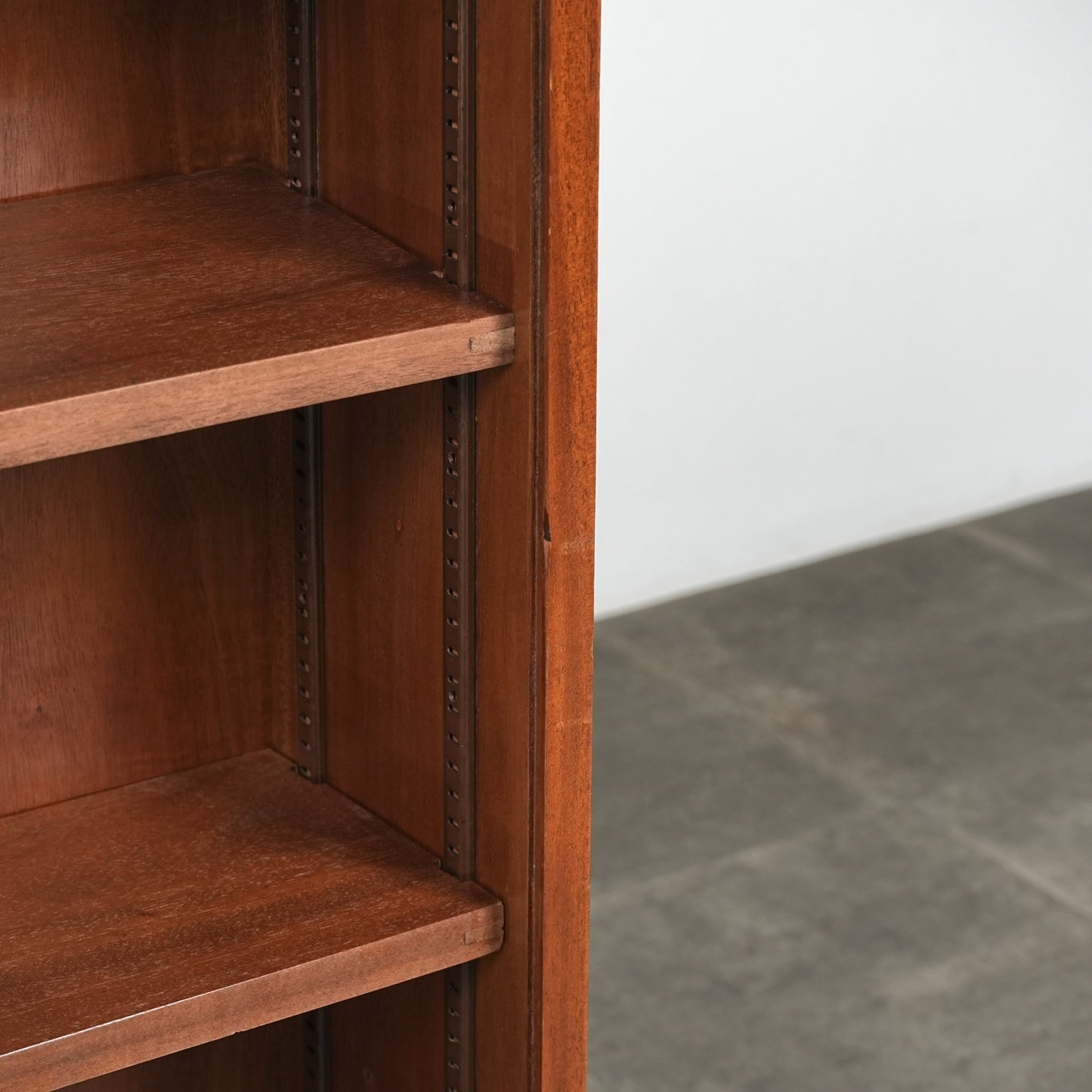 イギリスヴィンテージ ガラスキャビネット