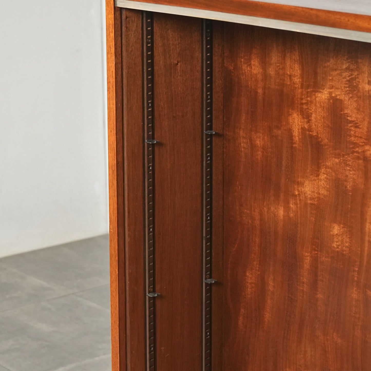 イギリスヴィンテージ ガラスキャビネット