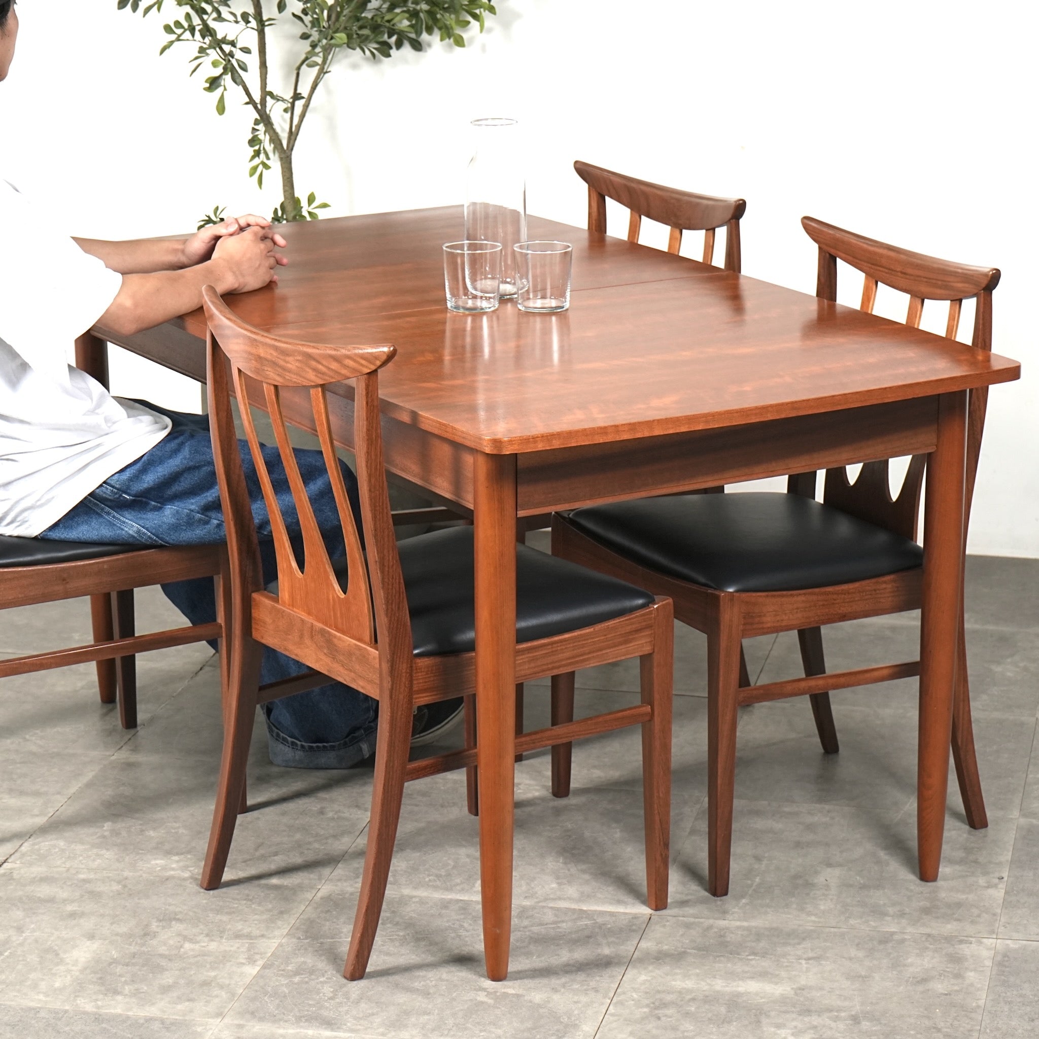MID-CENTURY&VINTAGE – TIME HYPE