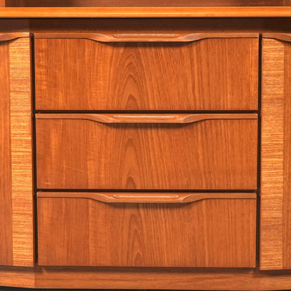 【JS Sakol Furniture】ヴィンテージ キャビネット