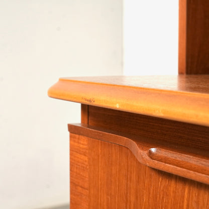 【JS Sakol Furniture】ヴィンテージ キャビネット