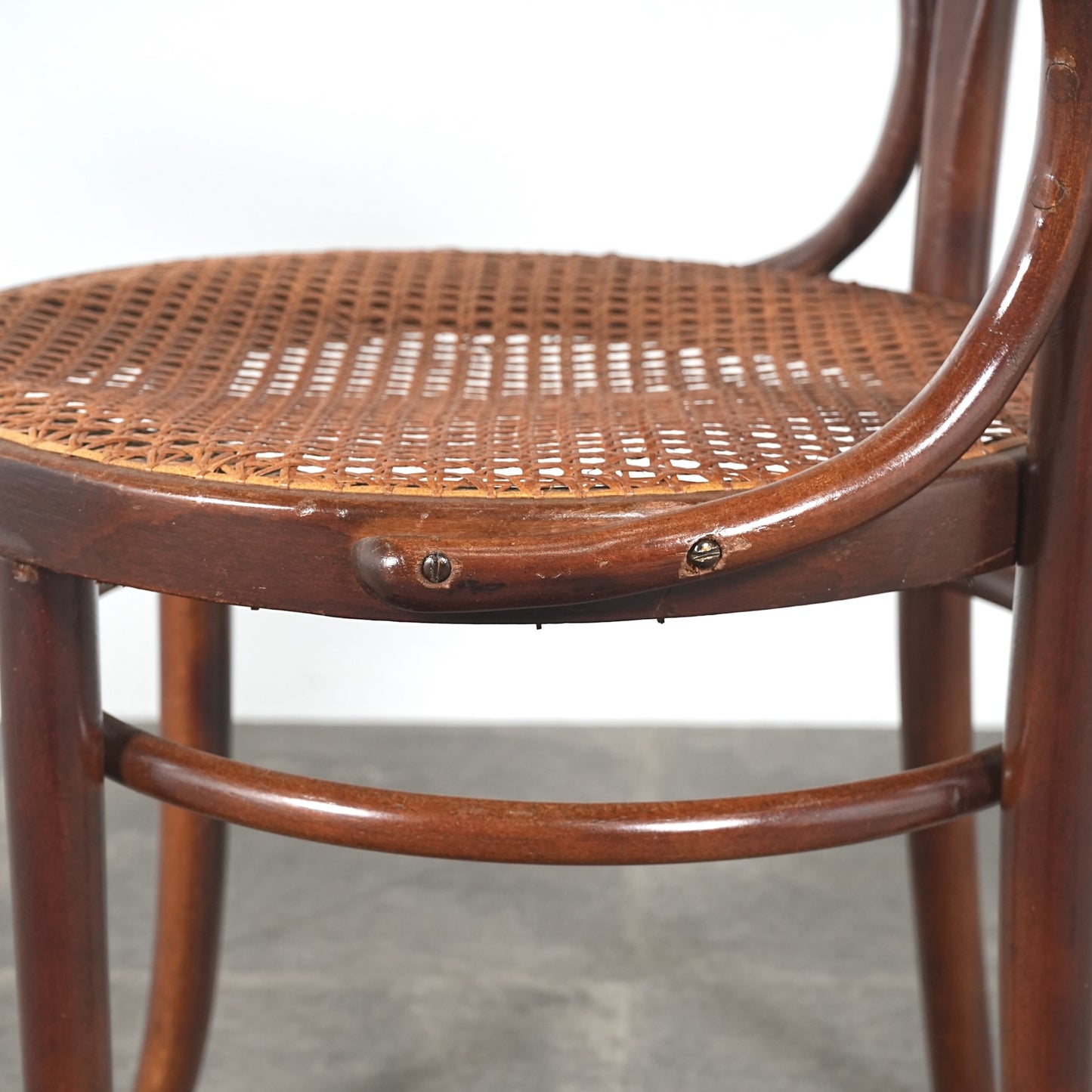 【THONET】ヴィンテージ ベントウッドチェア"No.233"