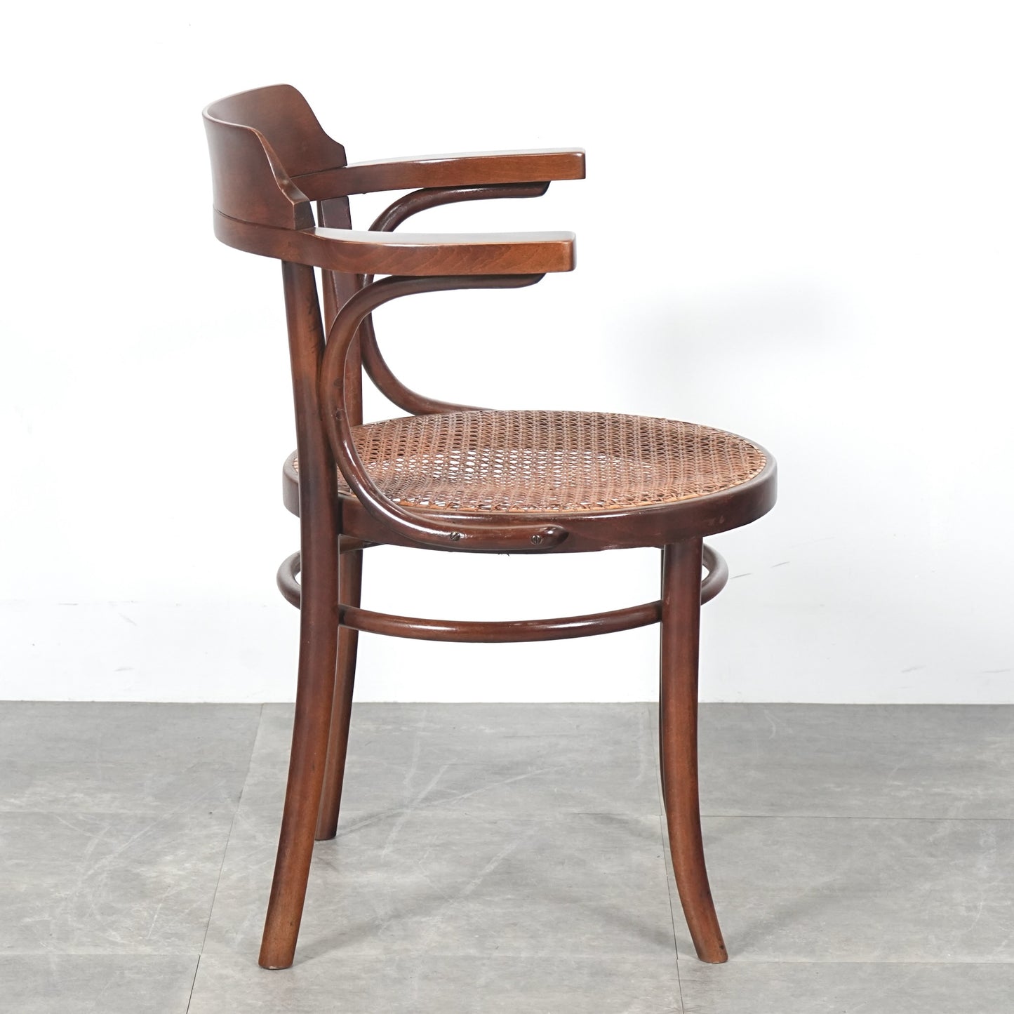 【THONET】ヴィンテージ ベントウッドチェア"No.233"