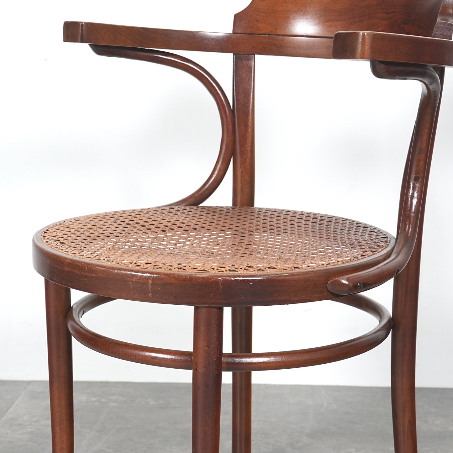 【THONET】ヴィンテージ ベントウッドチェア"No.233"