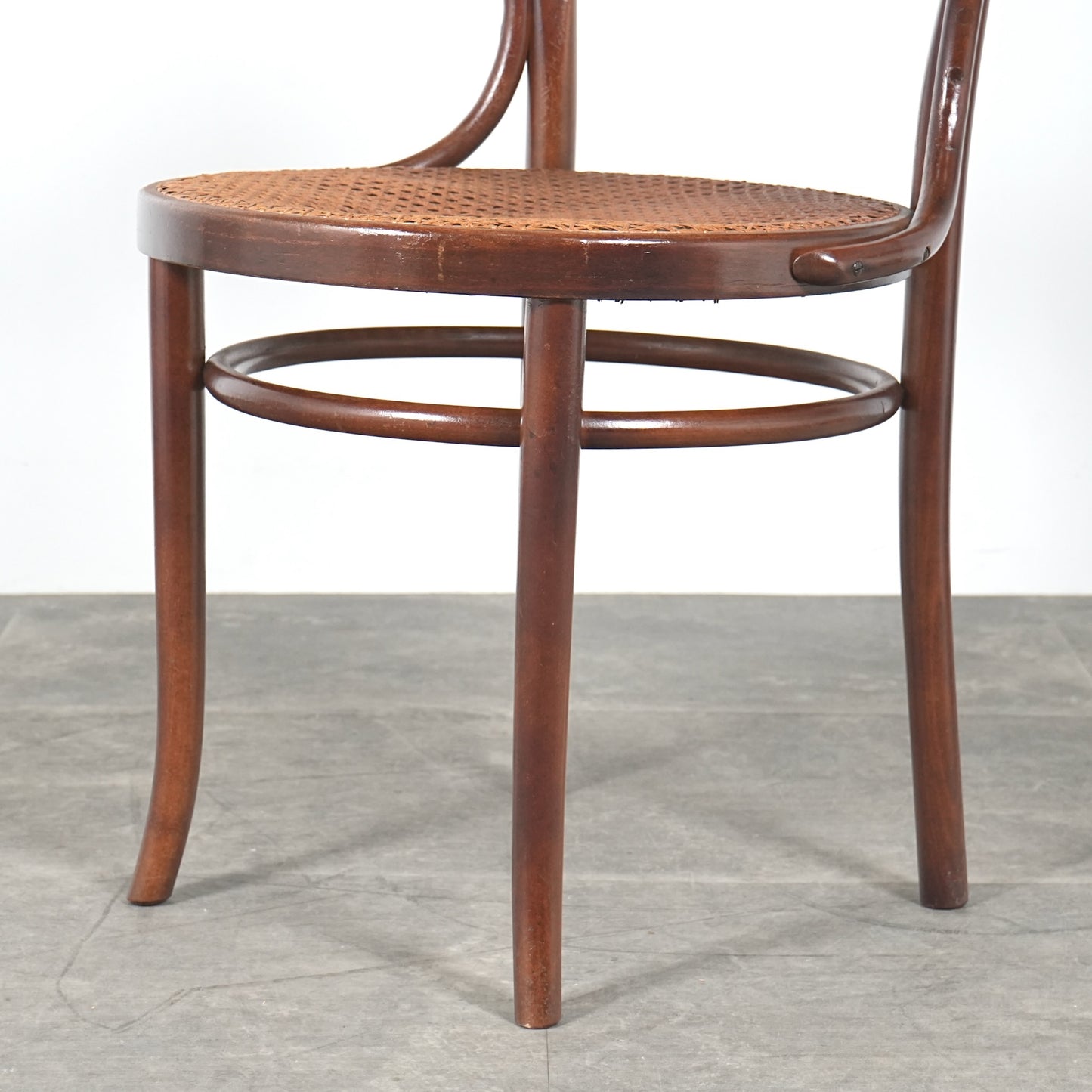 【THONET】ヴィンテージ ベントウッドチェア"No.233"