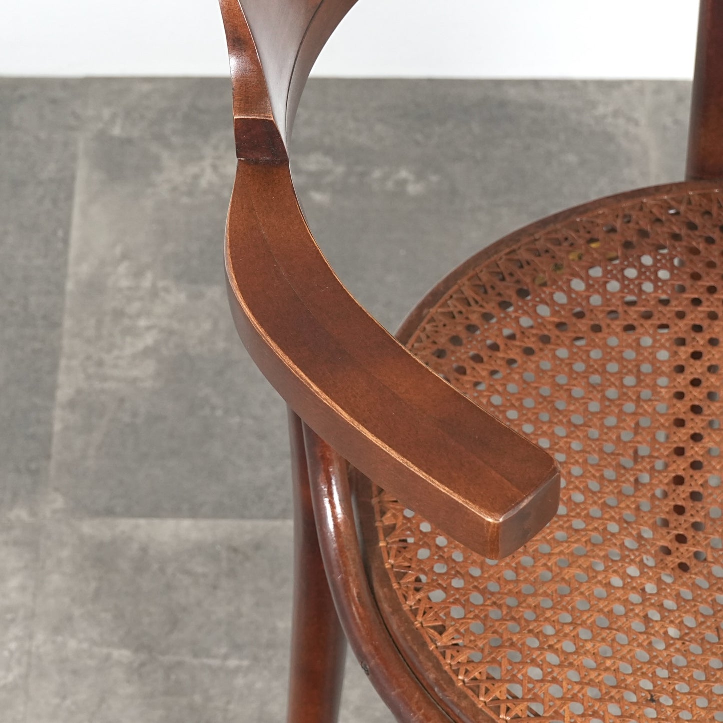 【THONET】ヴィンテージ ベントウッドチェア"No.233"