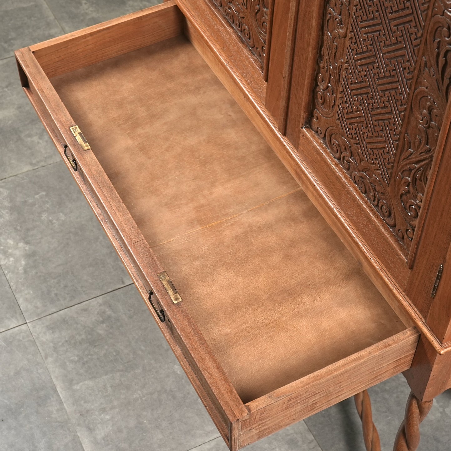 フレンチヴィンテージ キャビネット